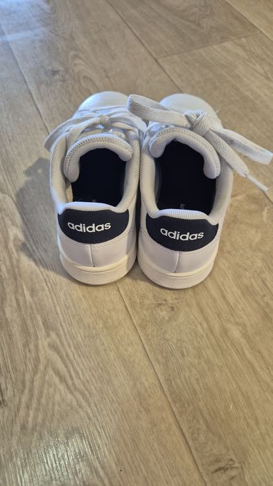 Кроссовки adidas (оригинал)