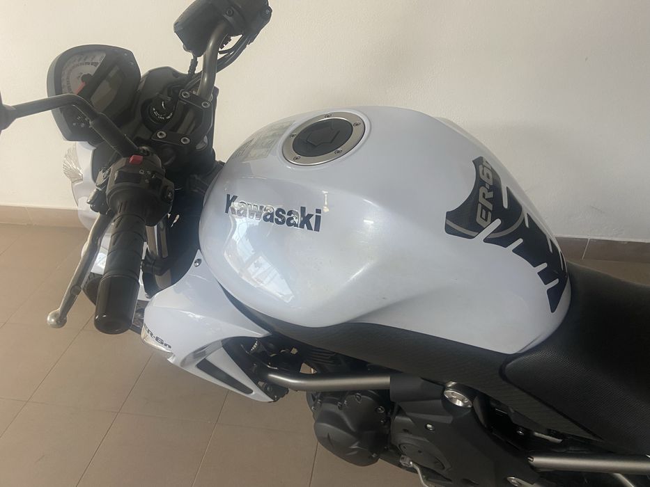 Kawasaki er 6n ABS (A2)