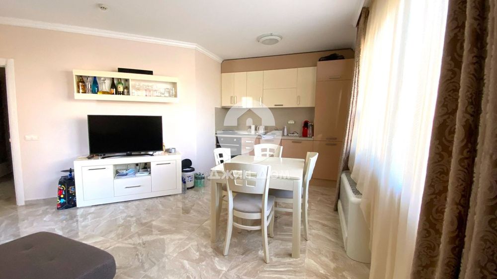 Продава се Двустаен апартамент в Свети Влас - 68 кв.м за 1956 €/кв.м - Снимка #2