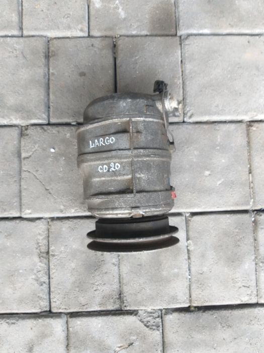 Nissan Largo Vanette Serena компрессор кондиционера cd20