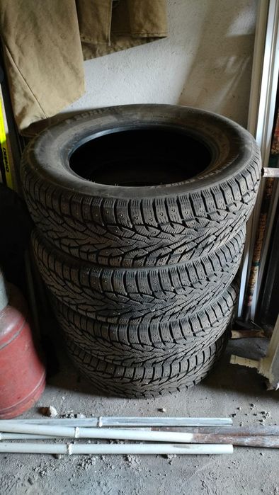 Продам зимние шины
