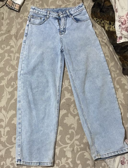 Джинсы Zara Baggy джинсы