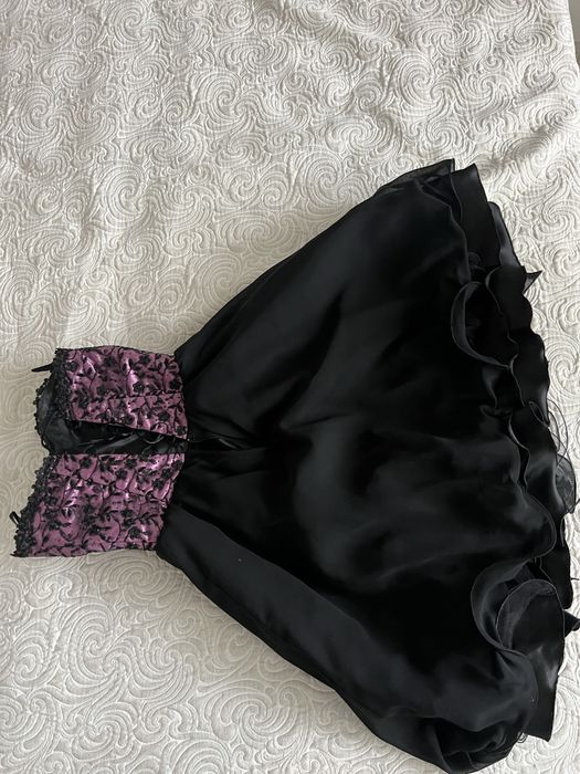 Официална рокля без презрамки