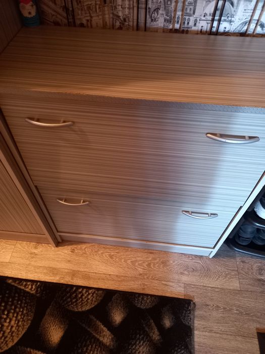 Продам прихожию  в отличном состоянии