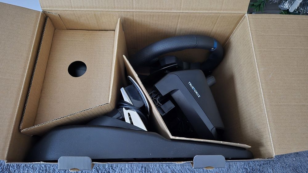 Volan LOGITECH G923 SE (cu schimbător)