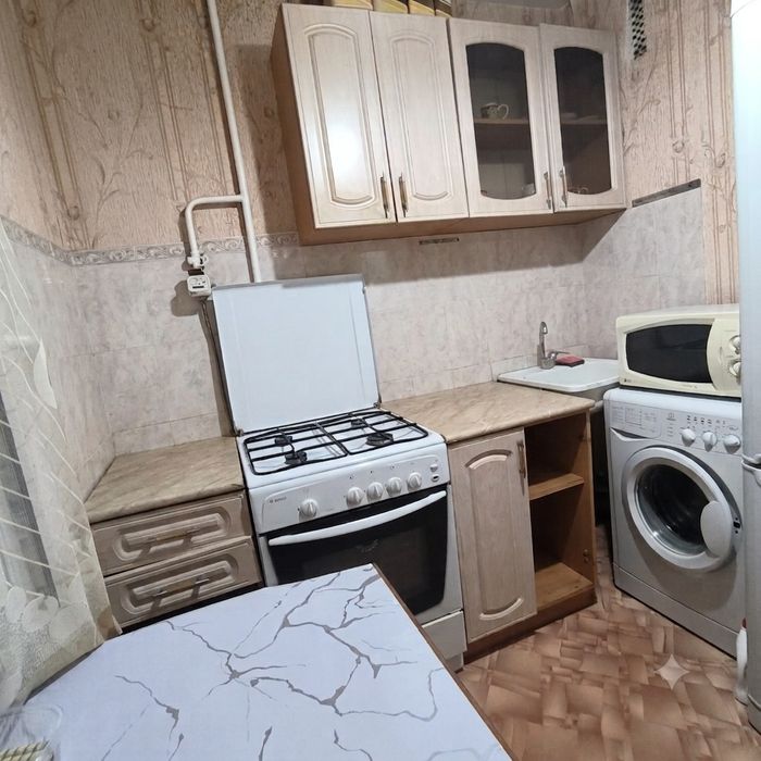 Продам 2 ком квартиру в центре