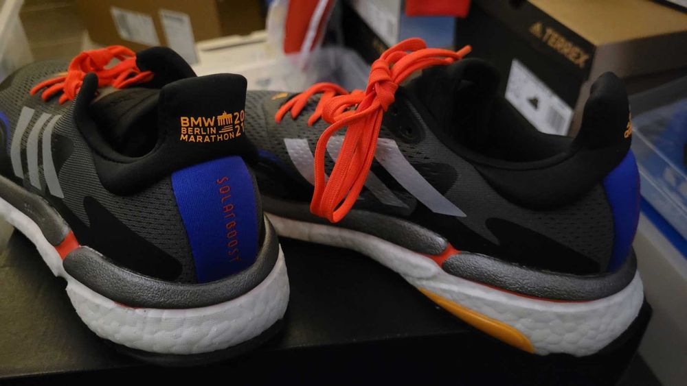 Мъжки обувки  ADIDAS SLR Boost BMW Berlin Marathon EU40  ЧЕРЕН ПЕТЪК