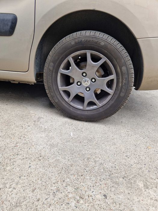 Джанти с гуми" R15"