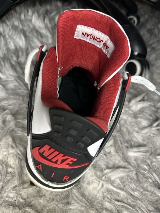 adidasi jordan 4