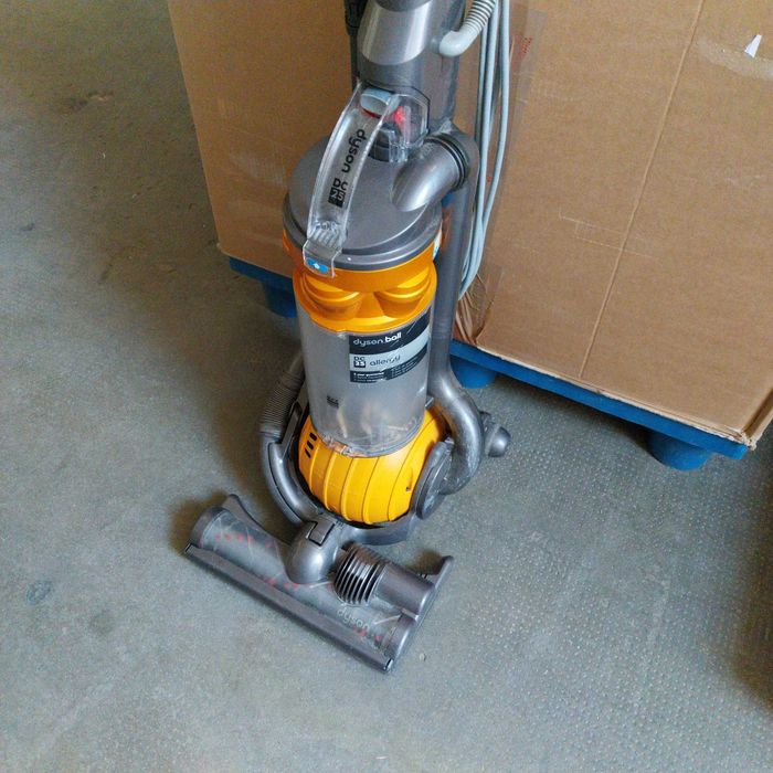 НАЙ ДОБРАТА ОФЕРТА Прахосмукачка Dyson DC25