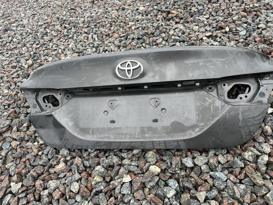 Крышка багажника камри 70