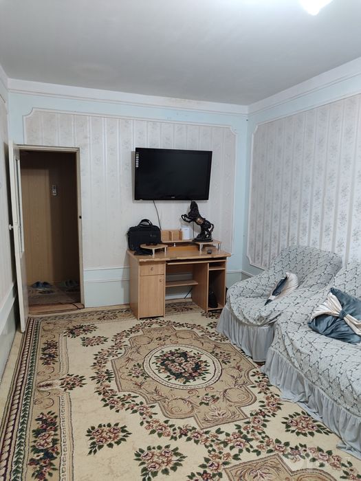 Продаётся 4х комнатная квартира в хорошем состоянии...