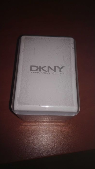 Часовник гривна DKNY