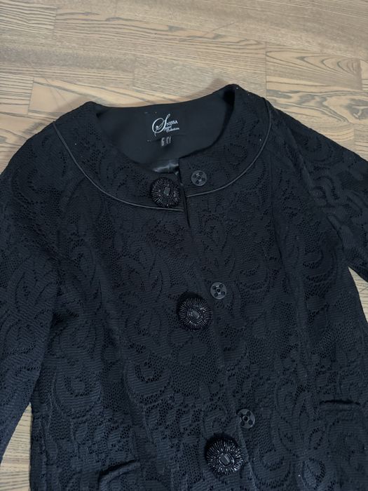 Pardesiu Nissa din dantela negru