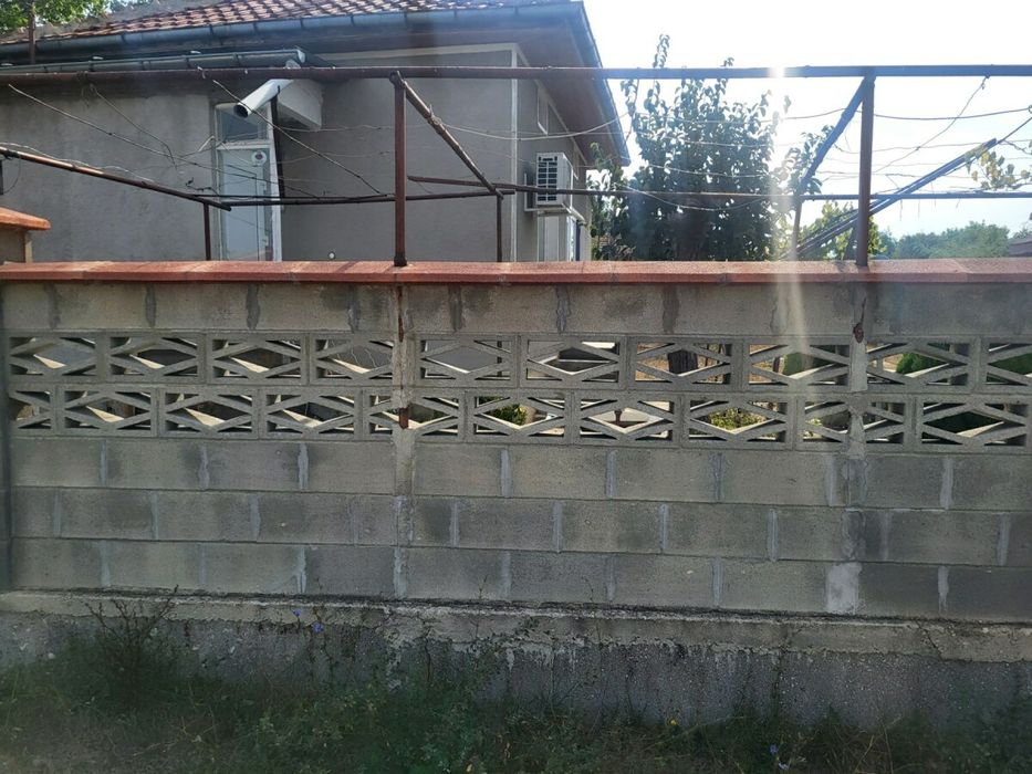 Ъглов парцел с къща в село Орешак, област Варна