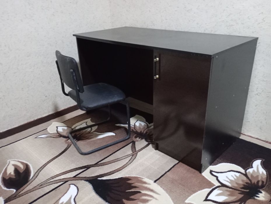 Витрины полкала стол стулар сотилади