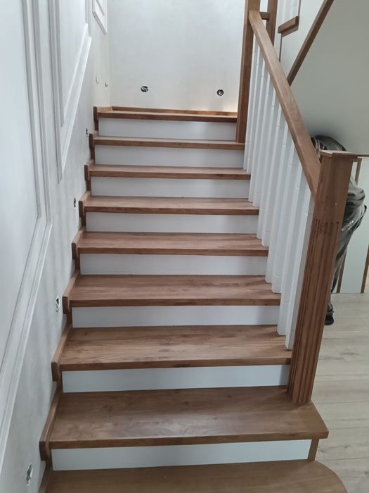 Лестницы из ценных пород дерева.