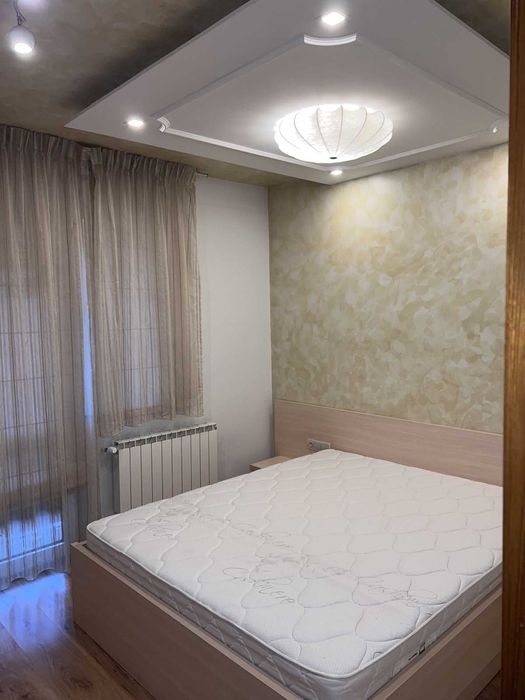 Дава се под наем Двустаен апартамент в София, Надежда 2 - 75 кв.м за 250 € - Снимка #2