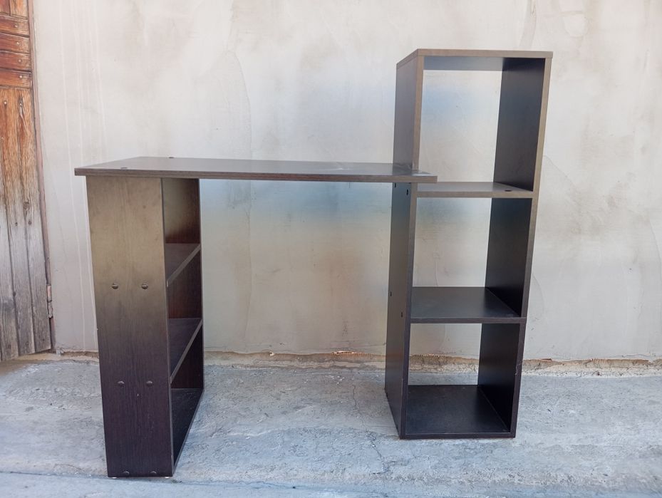 Продам компьютерный стол