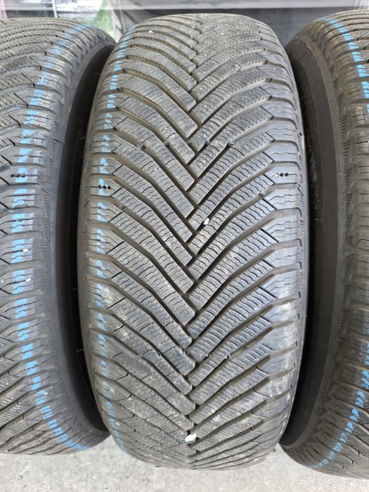 235/60/18 MICHELIN 4бр