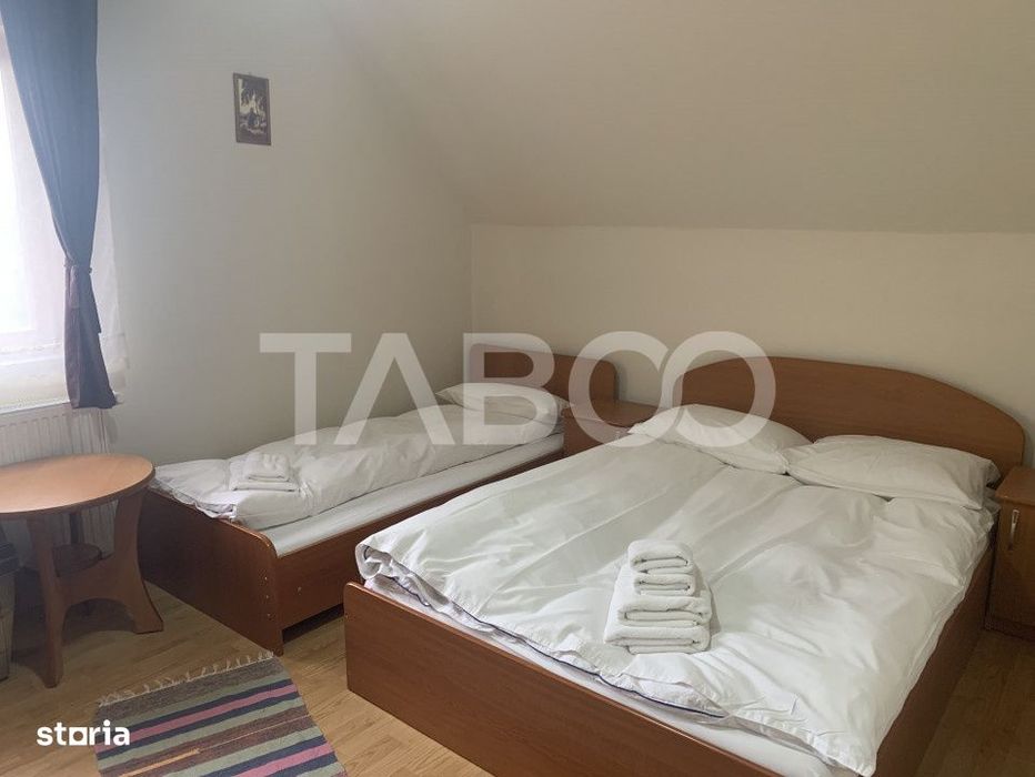 EXCLUSIVITATE - Casa 9 camere 615 mpu 9 bai 3600 mp teren in Fantanele