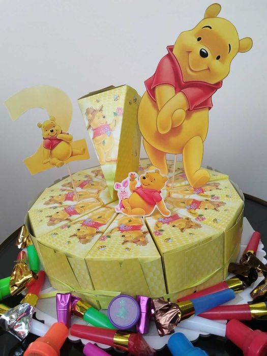 Картонена торта, почерпка за градина от хартия