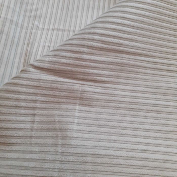 Catifea reiata pt.pantaloni sau fuste