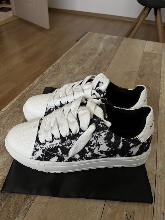 Vand Numeris black&white