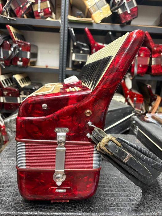 Acordeon italian Marotta cu 80 de basi