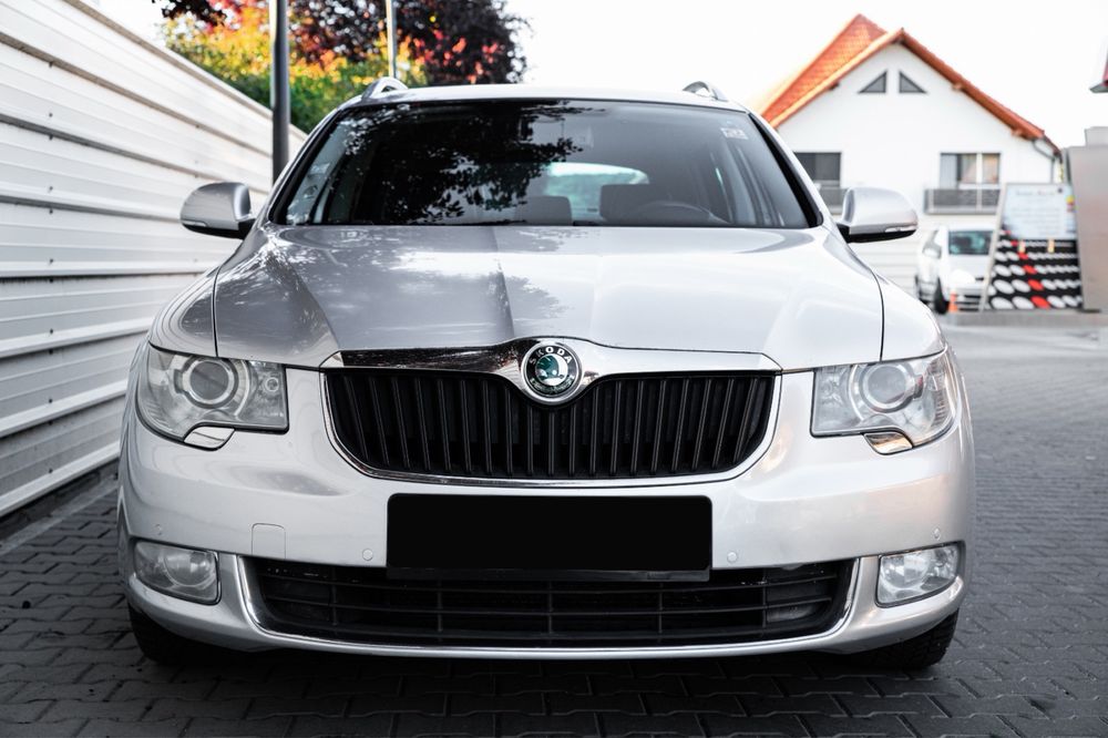Skoda Superb 2010 Automata 2.0 Diesel  Xenon Navi