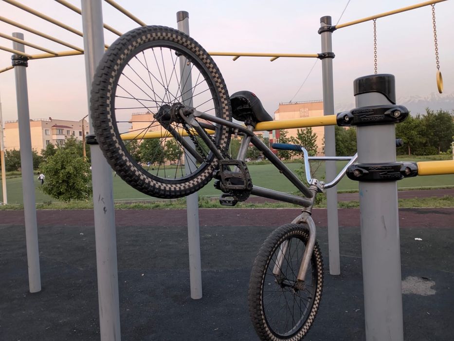 BMX велосипед в отличном состоянии