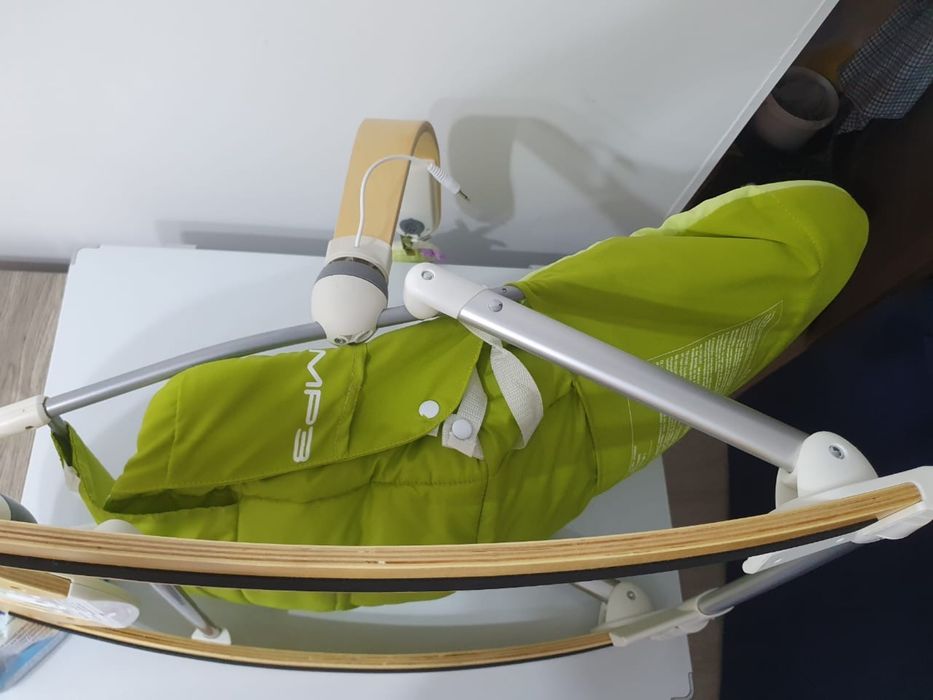 Продам кресло качалку Cicco