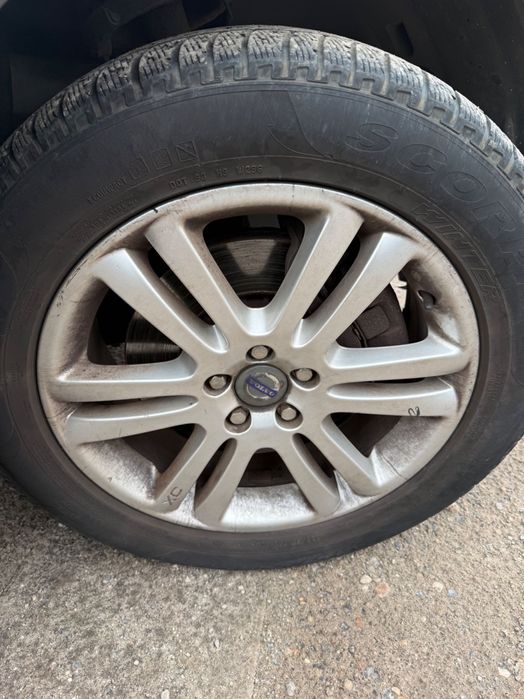 На части Volvo xc90 2.5 дизел auto 2012 година