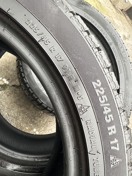 Anvelope 225 45 17 iarna continental