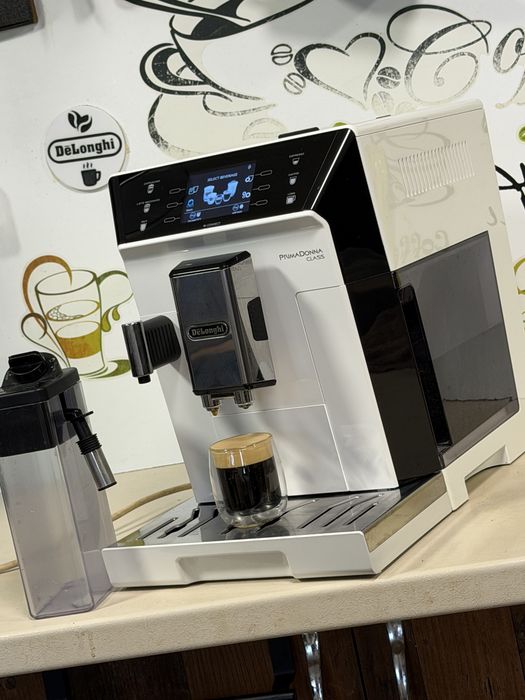 Кафемашина кафе автомат delonghi Primadonna CLASS с гаранция