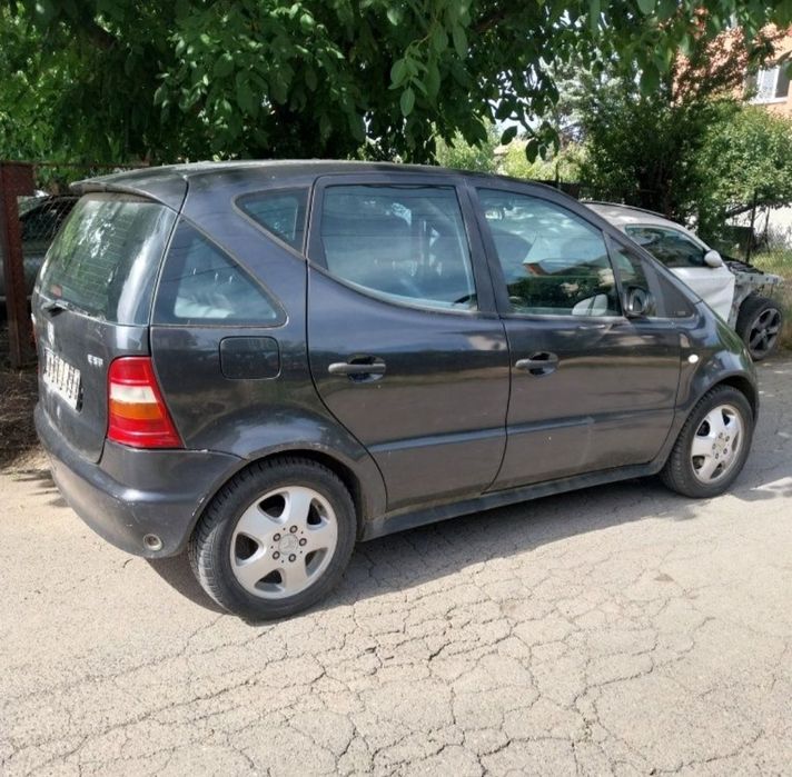 Продавам на части Мерцедес A140 W168 Mercedes Бензин