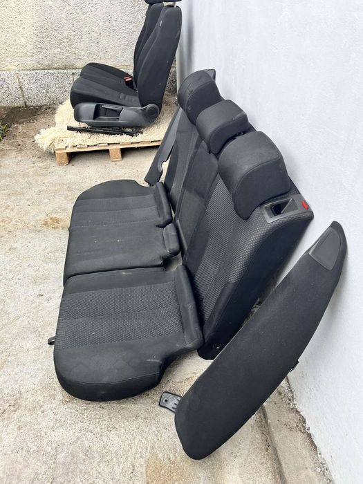 Салон за passat b6 variant