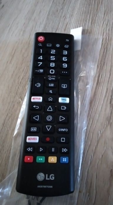Большой 4К смарт телевизор LG 124см.