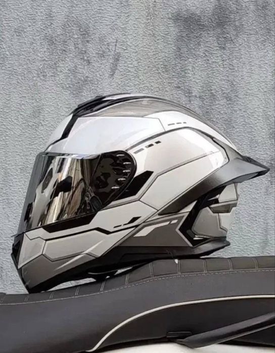 шлем мотоциклетный