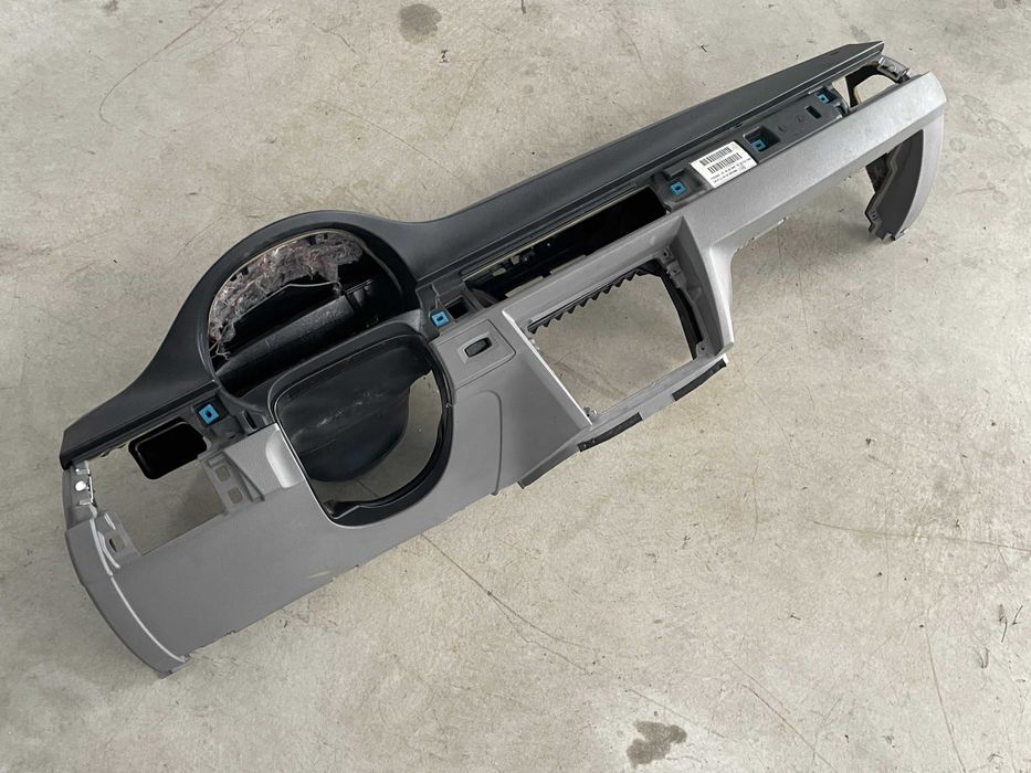 Plansa bord negru + gri Bmw seria 3 E90/E91/E92 fara navigatie