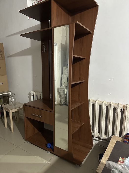 Прихожеи шкаф сатылады