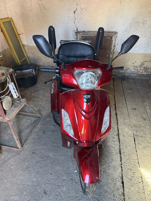 Scuter electric RDG