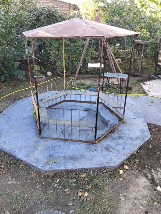 Продам  детскую беседку