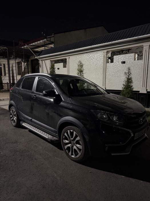 Lada Xray cros 2021 aftomat