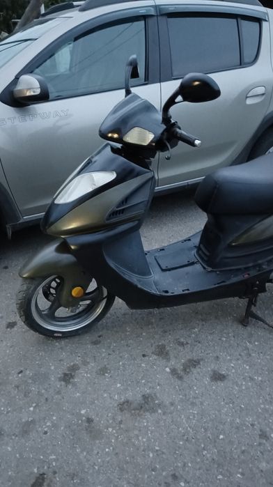 Продам скутер Фиеро