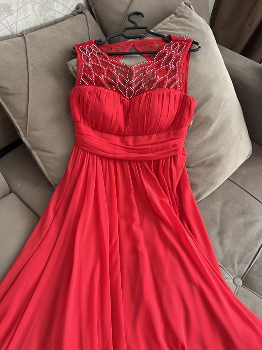 Дизайнерское вечернее платье