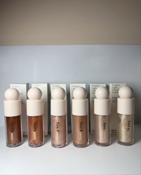 Rare Beauty Positive Light Liquid Luminizer оригинален течен хайлайтър, от Selena Gomez, Reflect Reveal Mesmerize Flaunt Enchant Enlighten highlighter