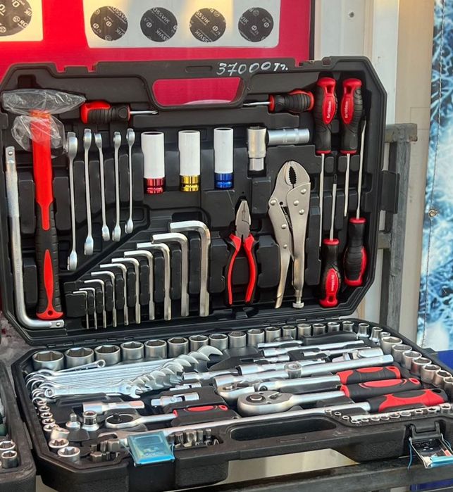 Продаю набор ключей