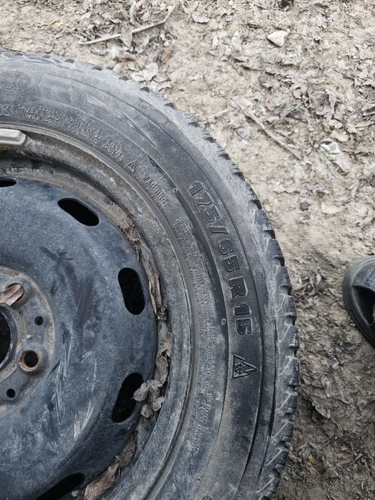 cauciucuri iarnă 175.65.15 cu genți de tabla