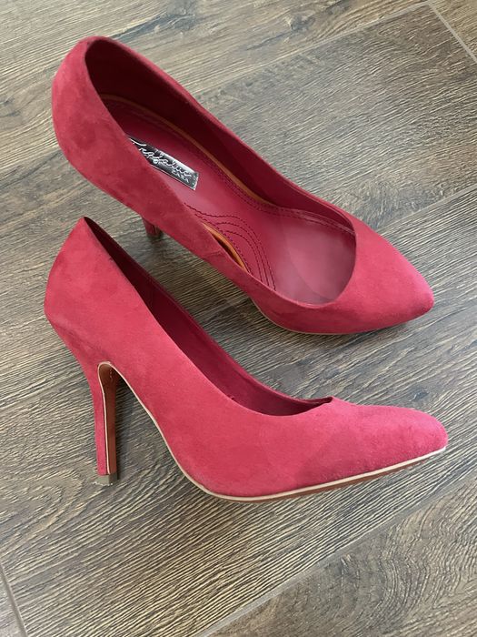 Елегантни обувки Zara